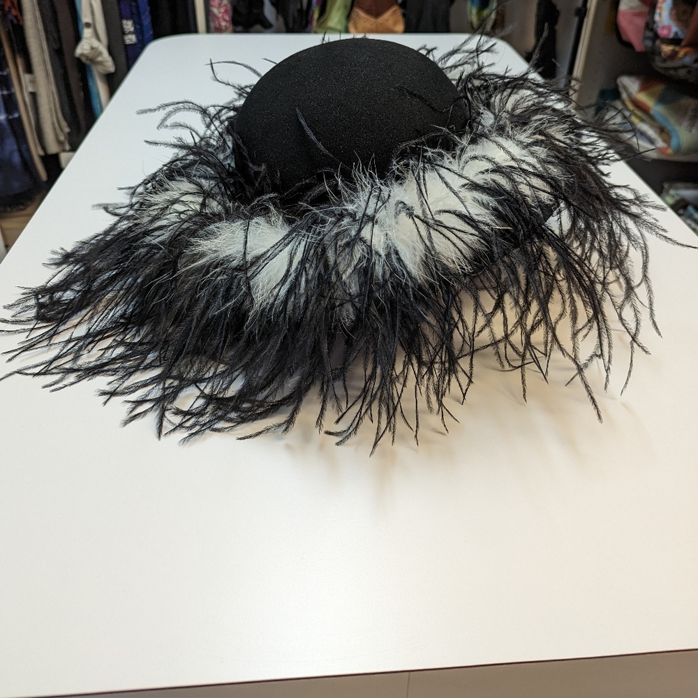 COPY - IMPORTINA Vintage Ostrich Feather Hat